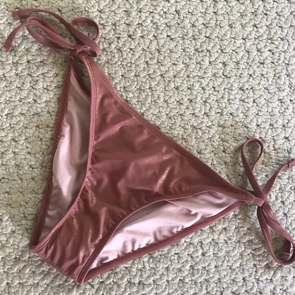 NWOT Mae Bikini Side Tie Bottom